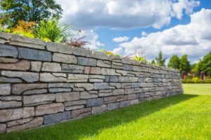 Polbruk_Albero(1) Sposoby na kamienne alejki i ścieżki z drewna: Kamień czy drewno?